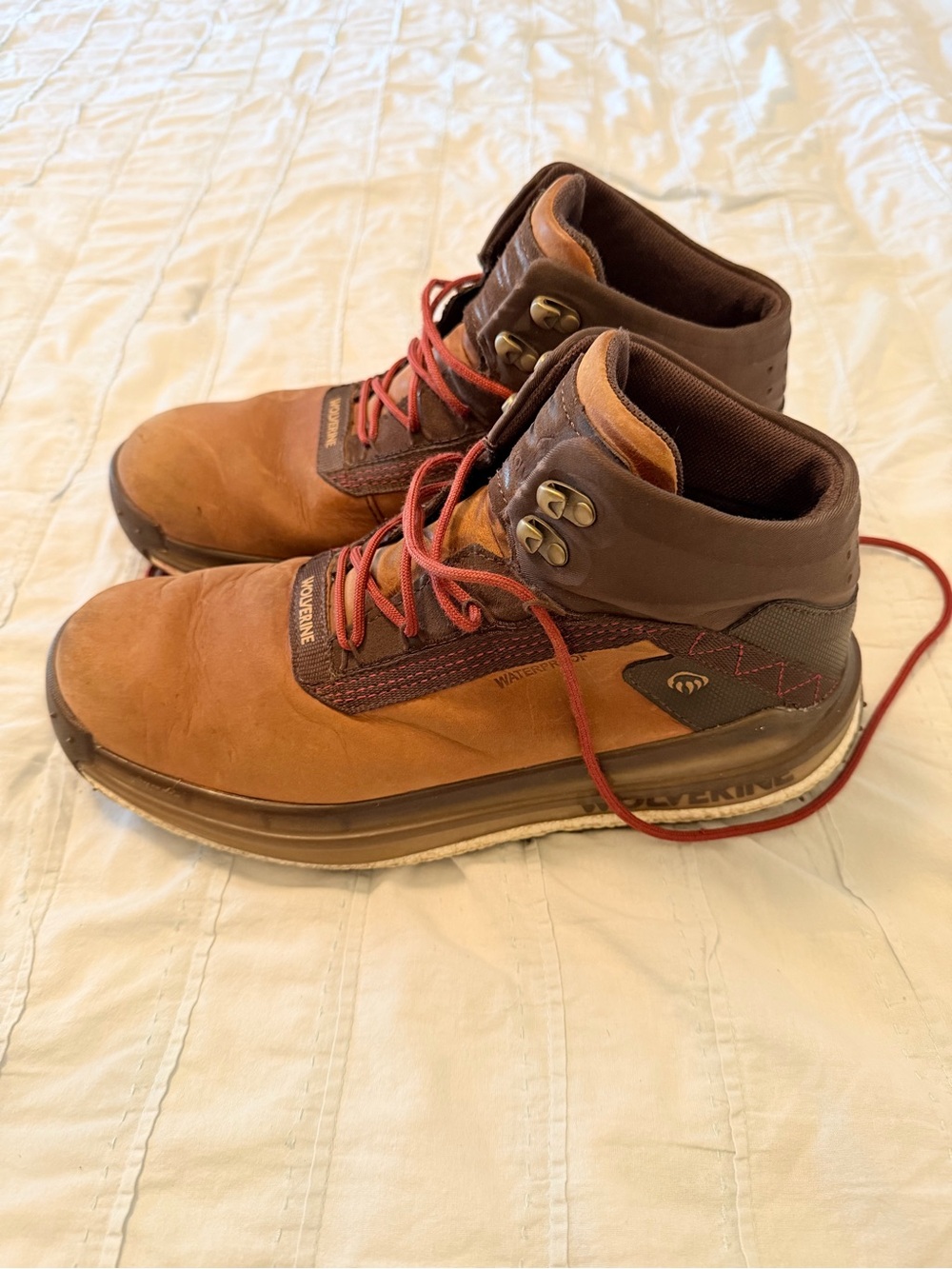 Wolverine Two-Tone Brown and Dark Brown Lace-Up Work Boots with Red Laces